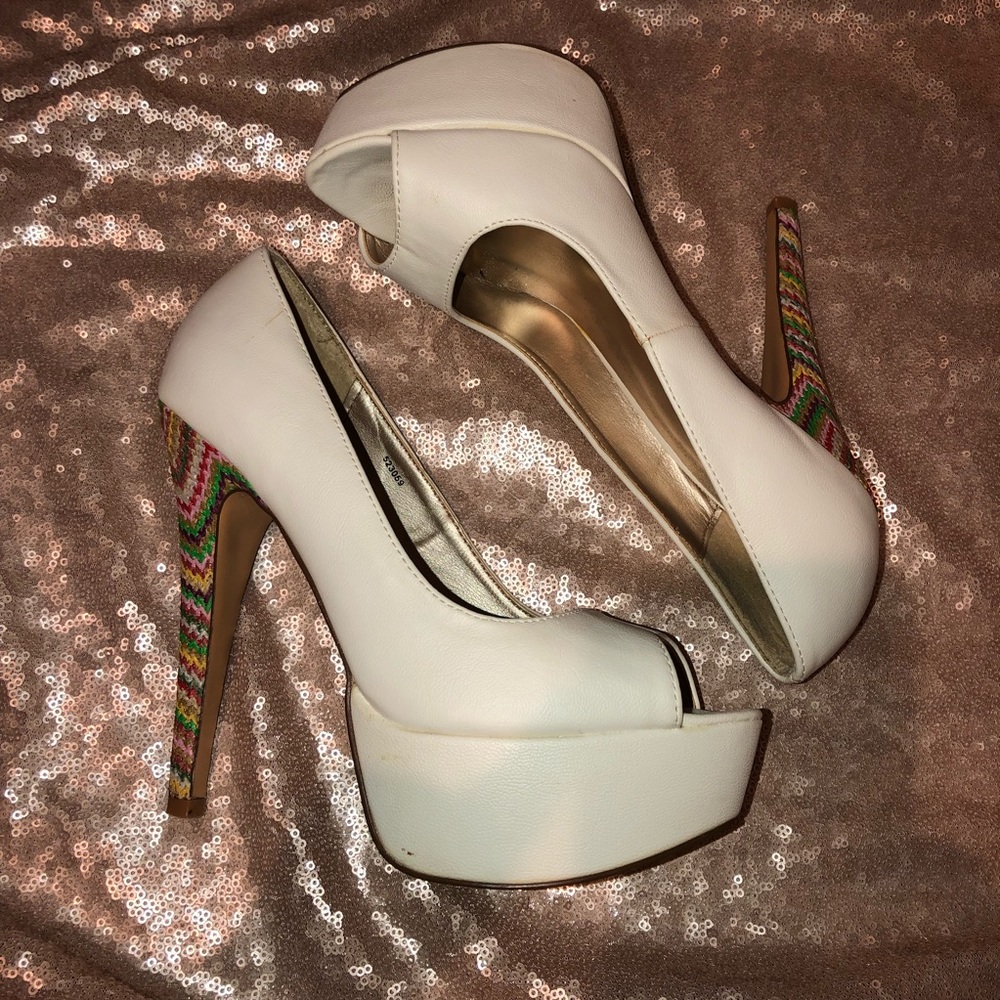 CHARLOTTE RUSSE | Heels